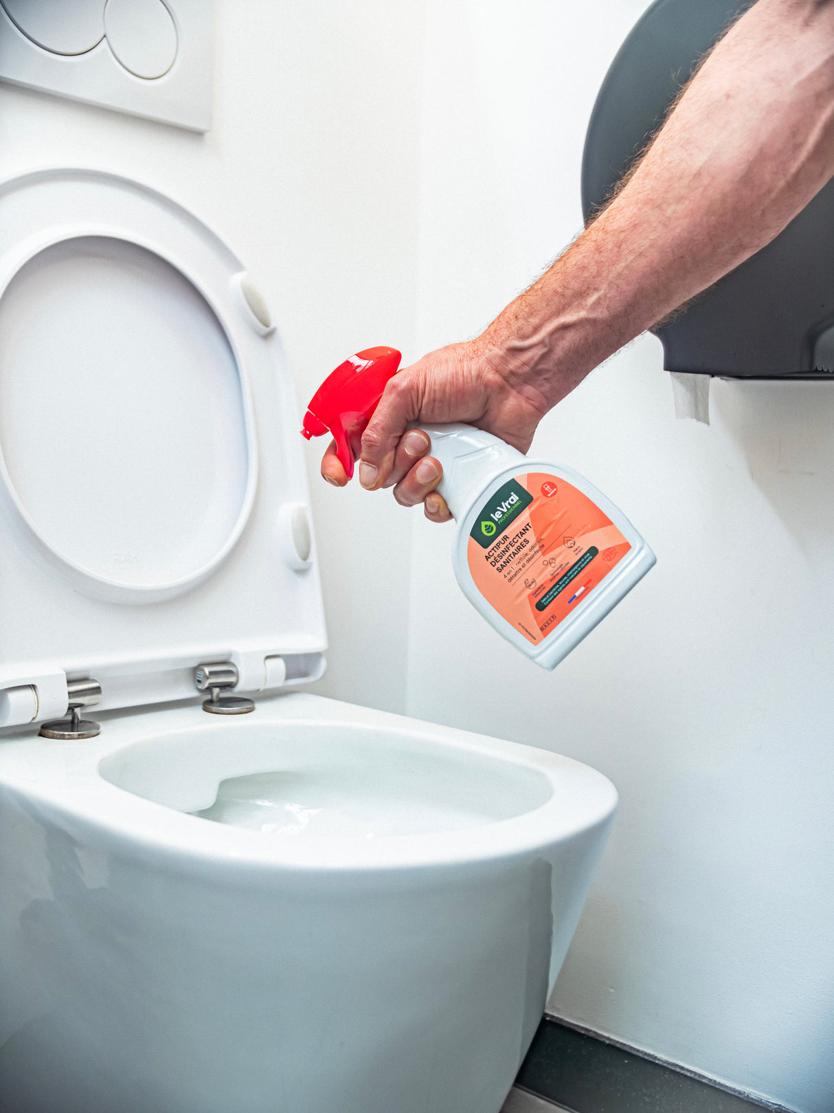 DETARTRANT DESINFECTANT SANITAIRES ACTIPUR LE VRAI PROFESSIONNEL ECOCERT 750ML