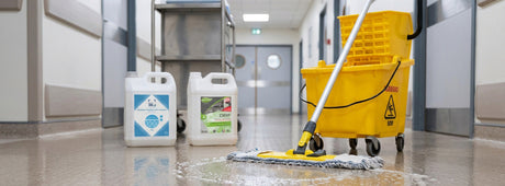 Désinfectant sans rinçage : quand et comment l'utiliser en milieu professionnel ?